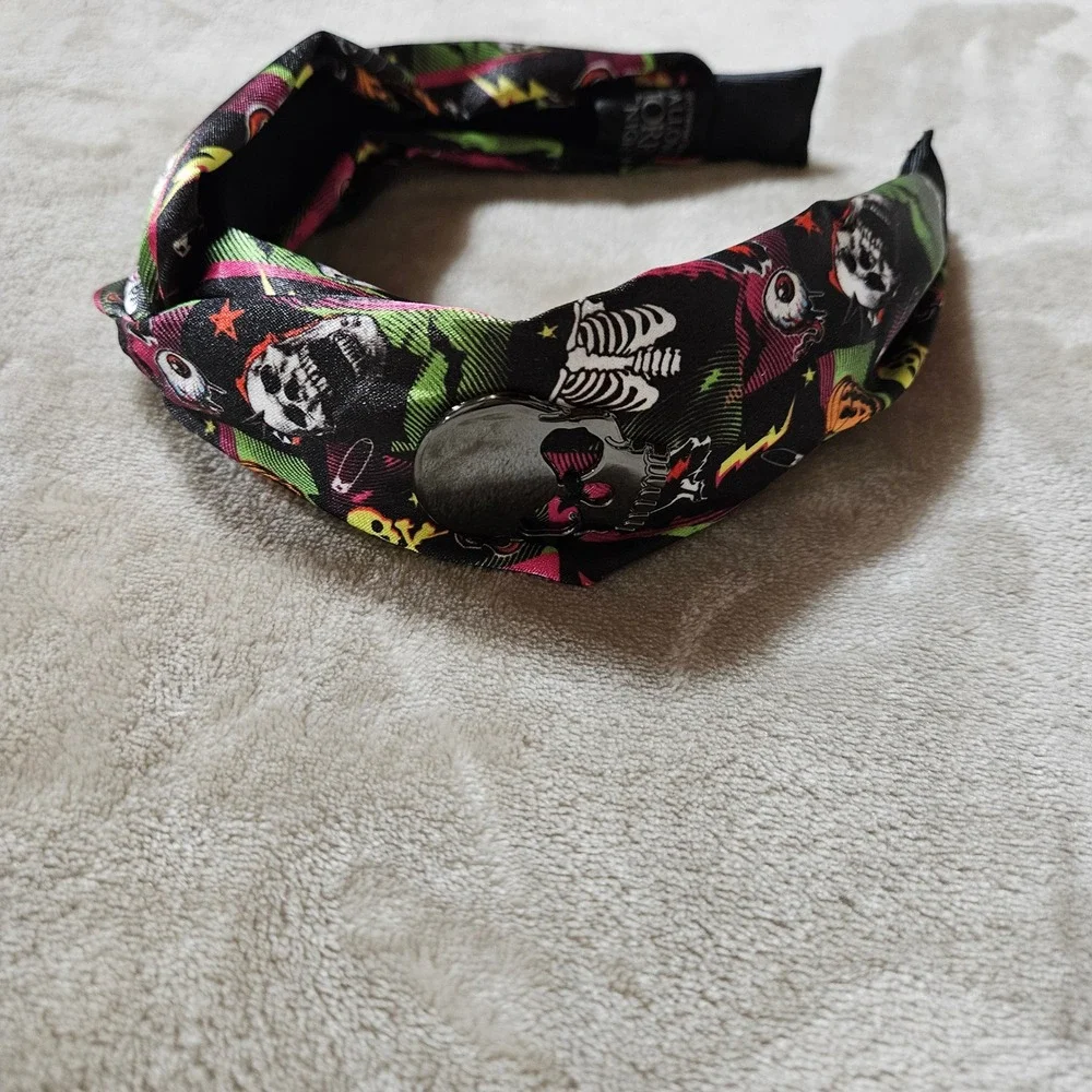 Universal Studios Halloween Horror Nights Knotted Headband Skull Pumpkin Black